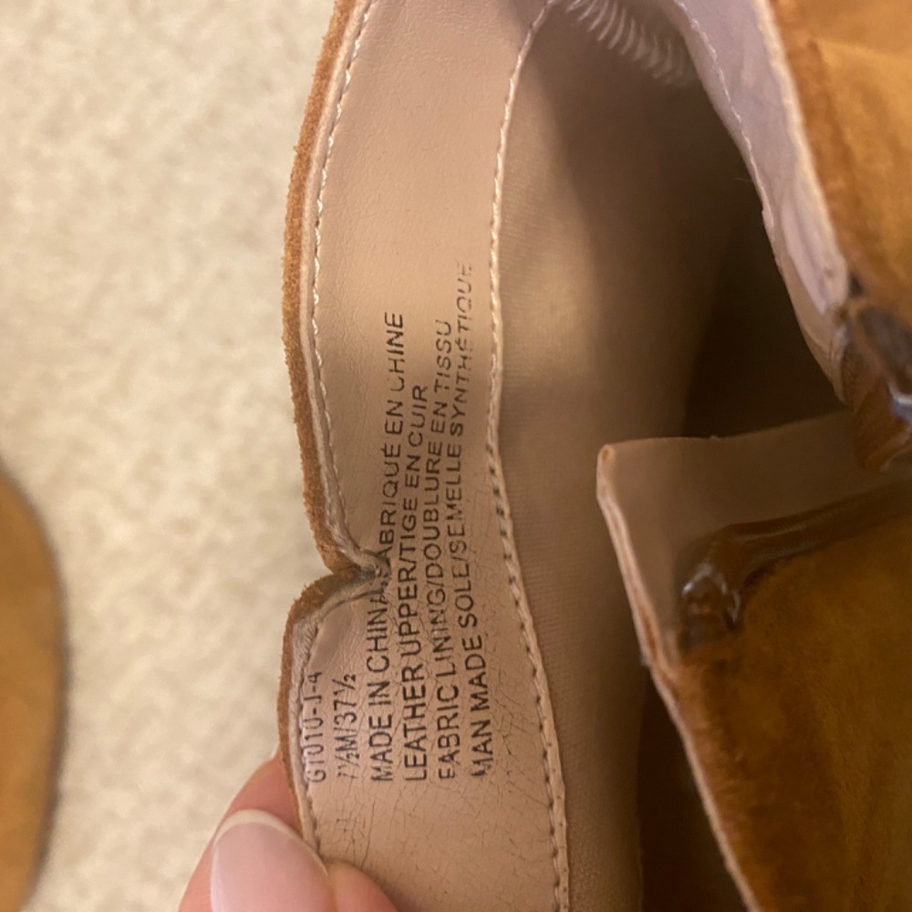 Saks Fifth Avenue Tan Suede Pointed Toe Block Heel Ankle Boots - Picture 9 of 9